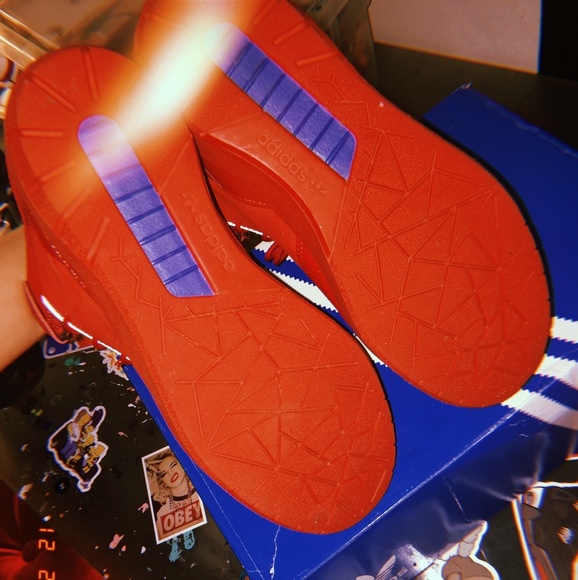 Adidas Crestwood sz 7y $55 - Picture 4 of 4